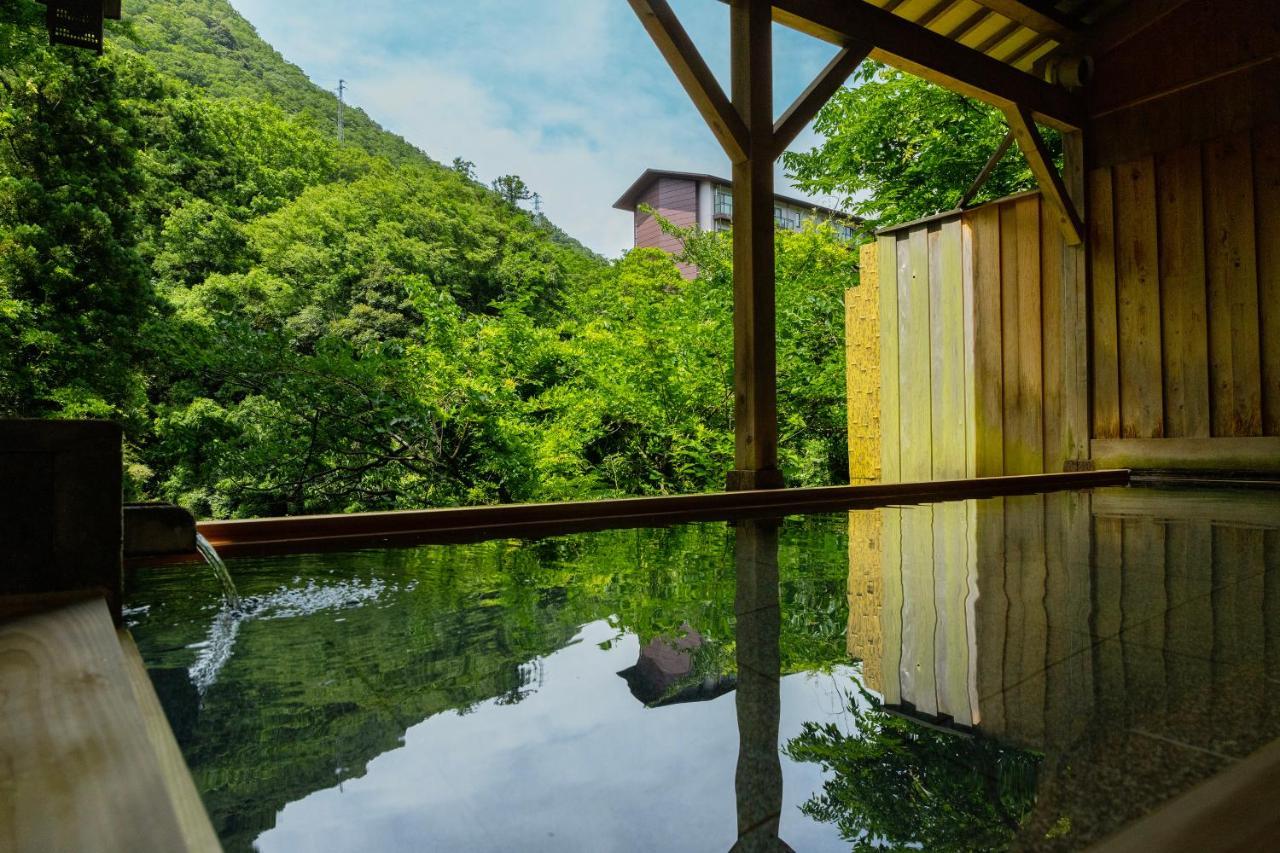 ホテル 山中温泉 お花見久兵衛 加賀市 エクステリア 写真