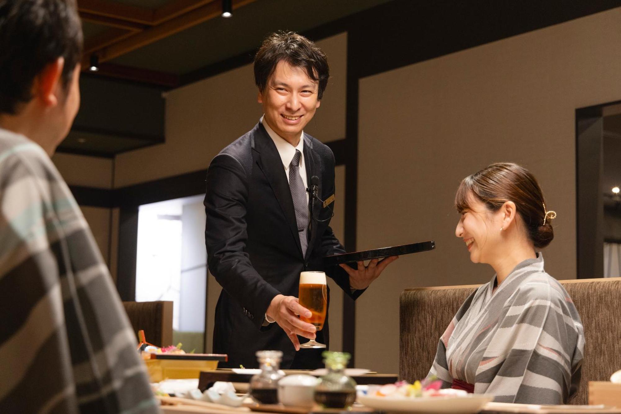 ホテル 山中温泉 お花見久兵衛 加賀市 エクステリア 写真