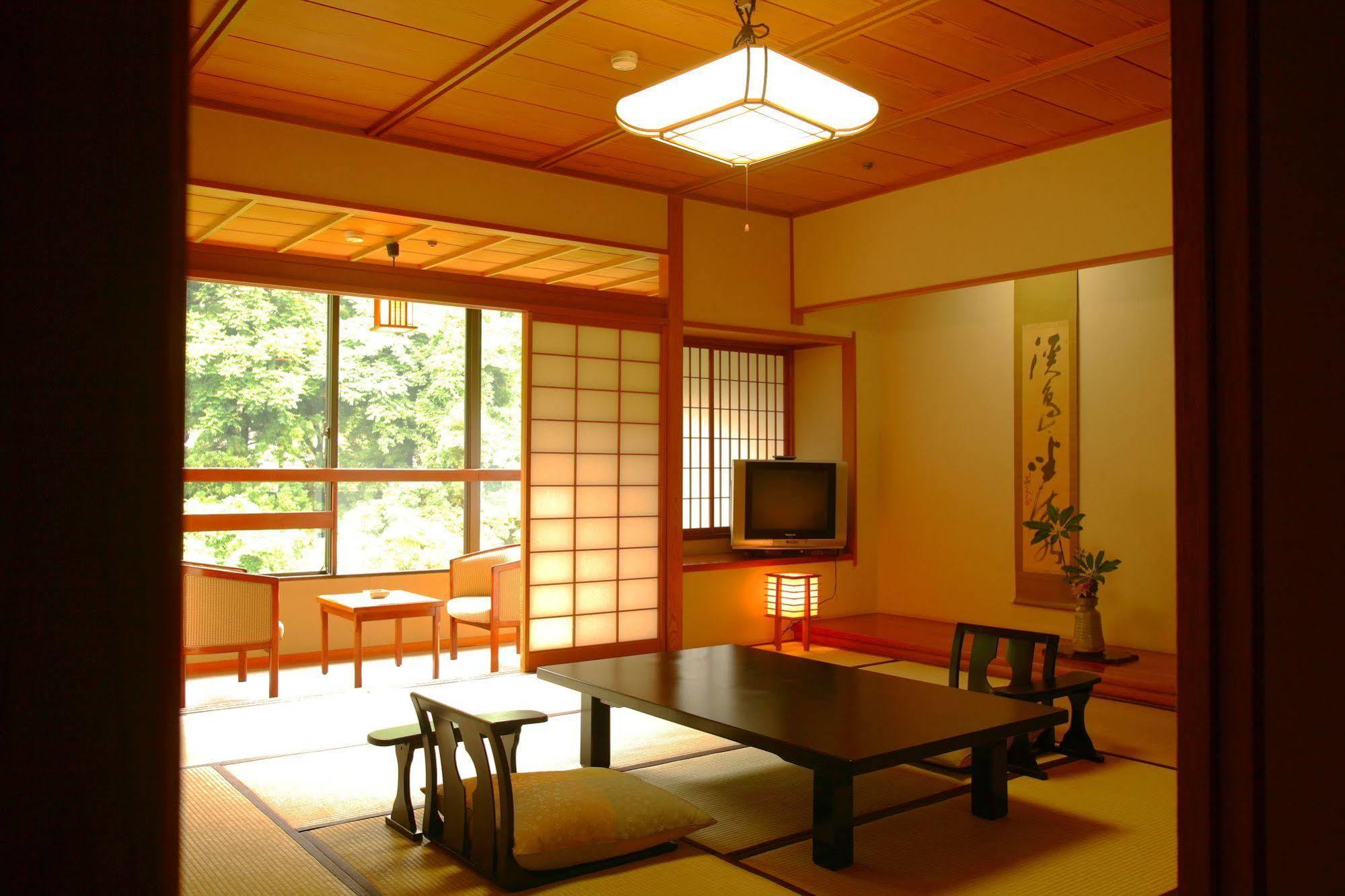 ホテル 山中温泉 お花見久兵衛 加賀市 エクステリア 写真